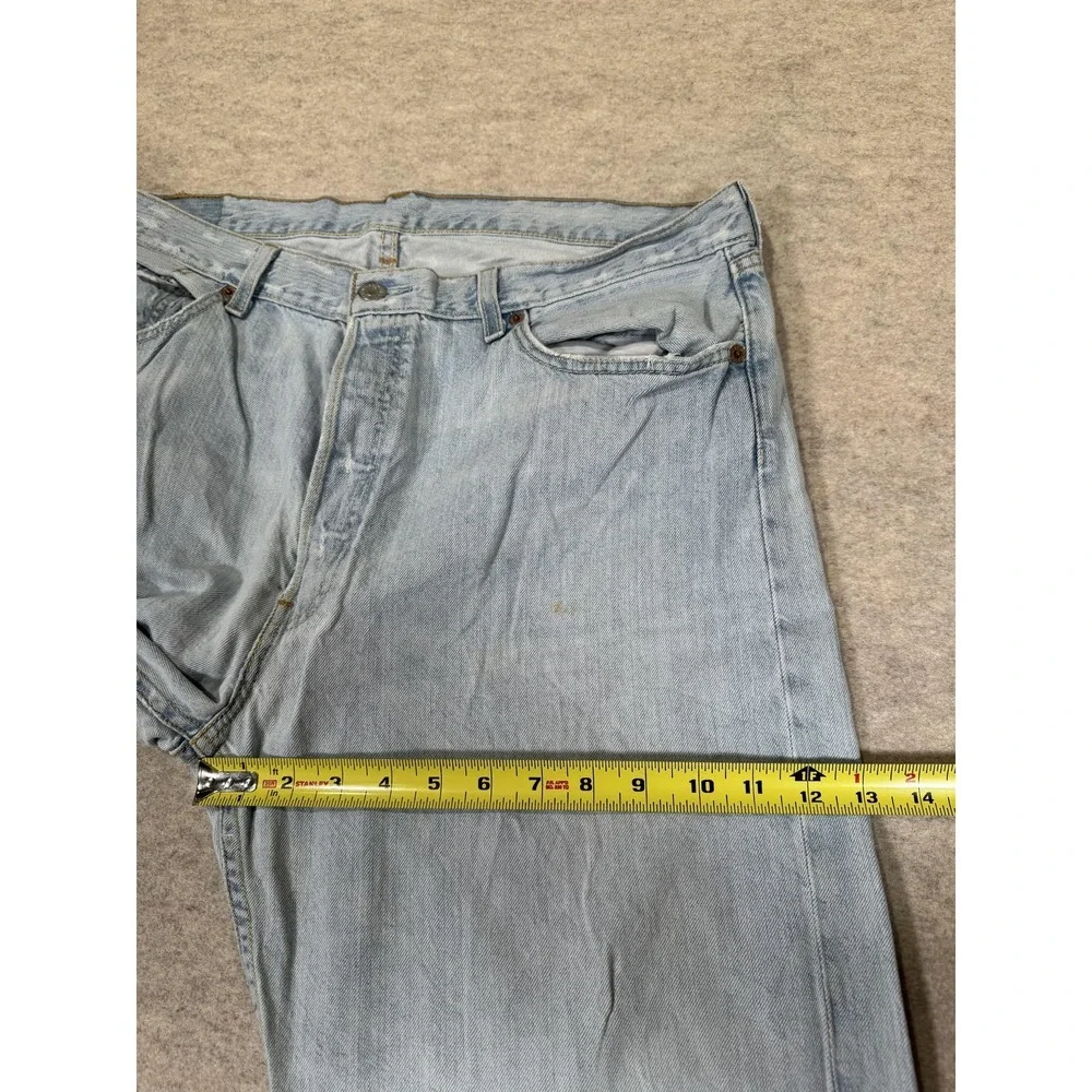 Levis 501 Jeans Mens 38x36 Light Wash Blue‎ Denim Regular Straight Button Fly